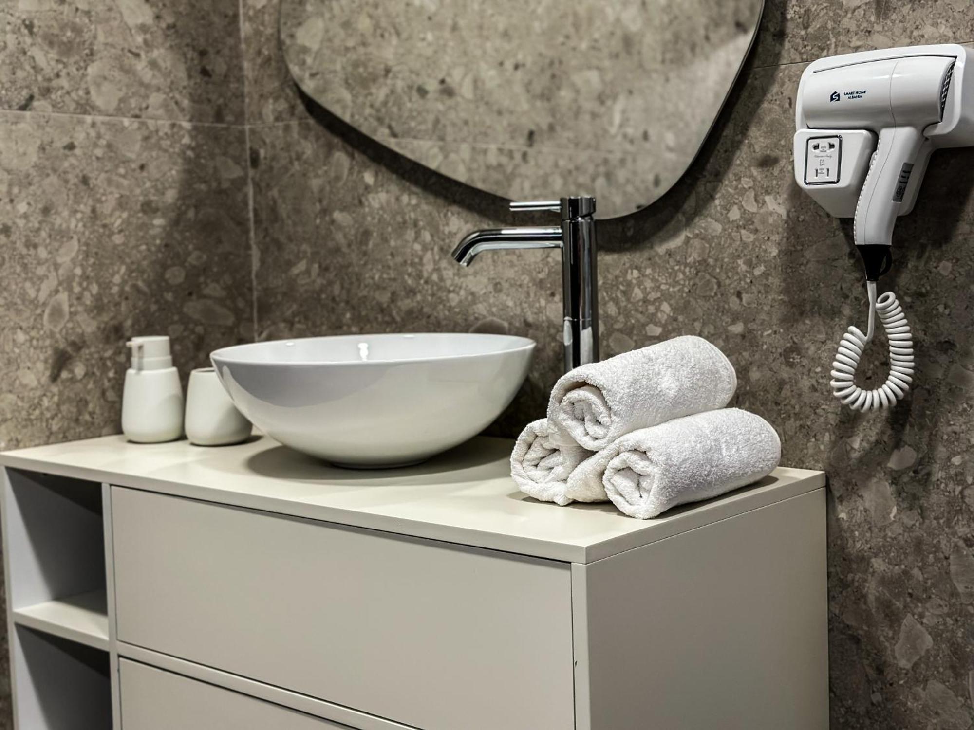 Alexander & Apartment Durres